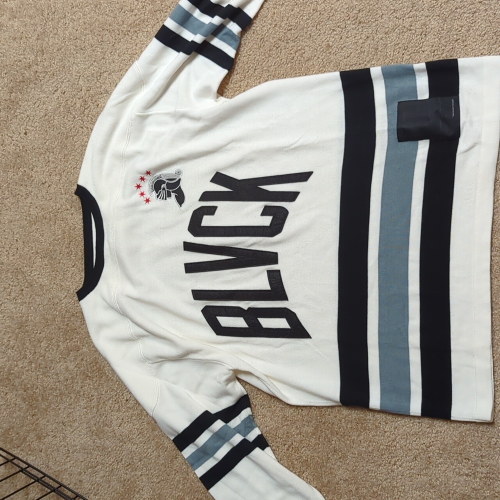 Black Scale knit hockey jersey